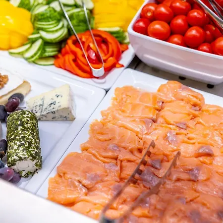 Vergeiner's Traube מלון 4*