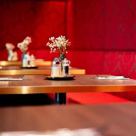 Hotel Vergeiner's Traube 4*