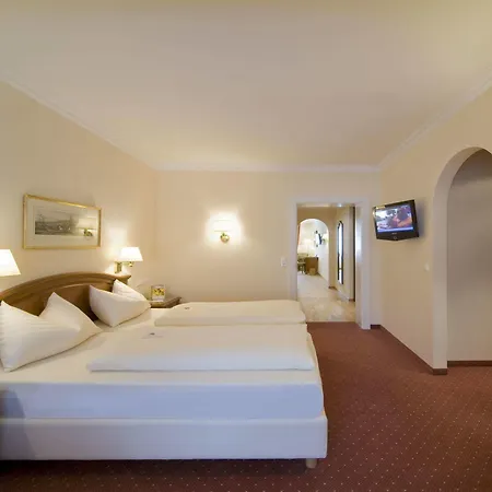 Hotel Vergeiner's Traube 4*