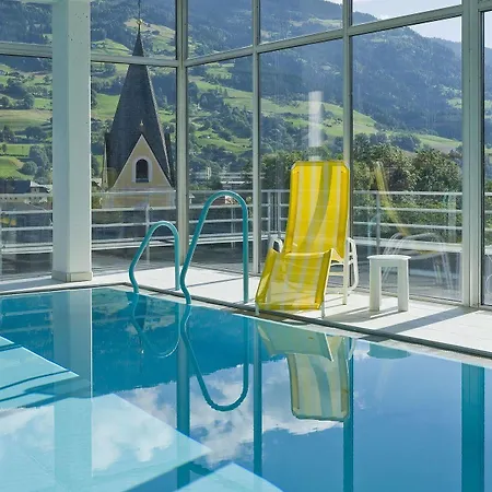 Hotel Vergeiner's Traube 4*