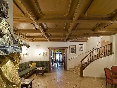 Hotel Vergeiner's Traube 4*